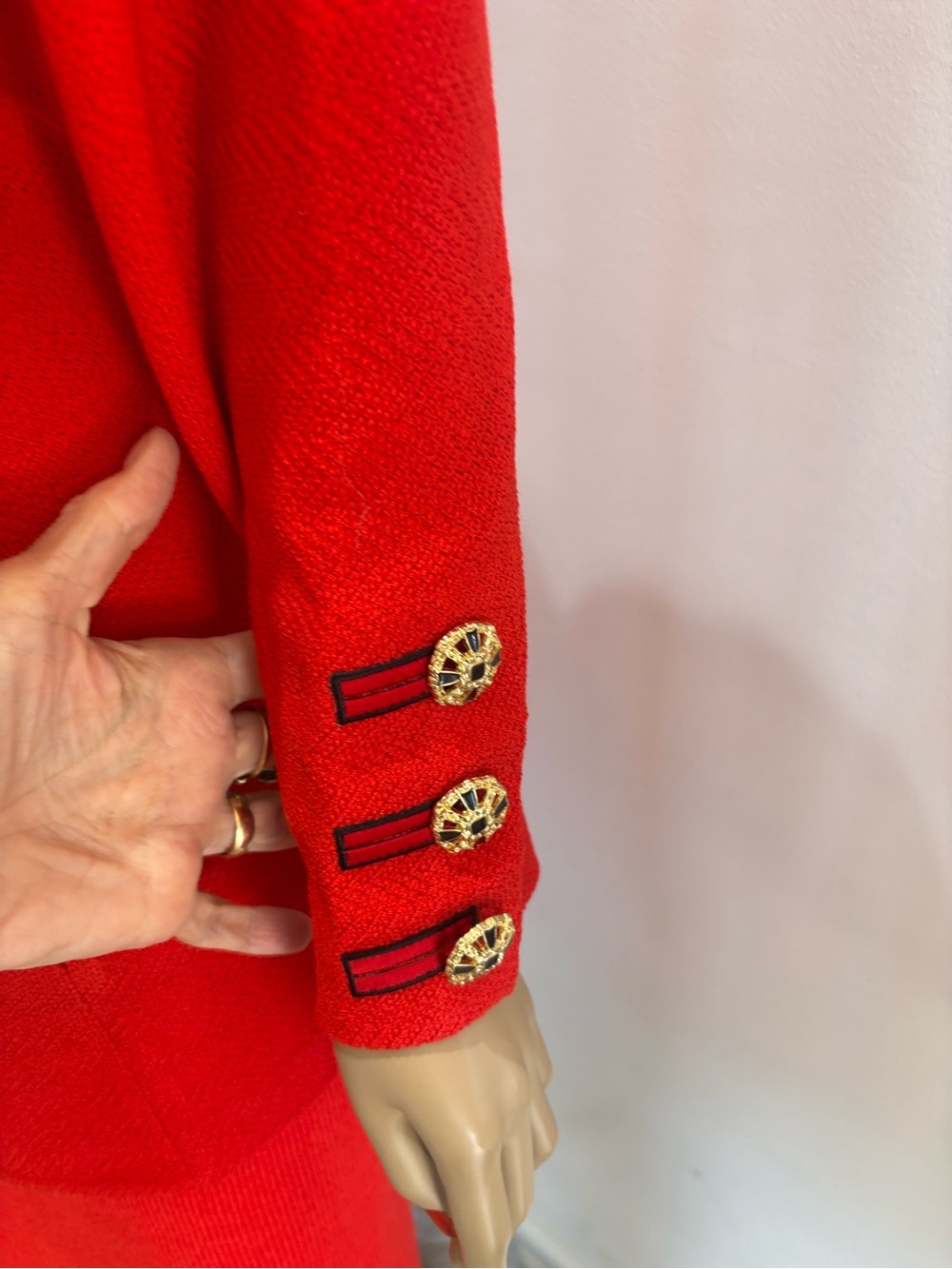 St. John Vibrant Red Orange Tailored skirt suit tweed set 14 L embellished poppy - Picture 4 of 5